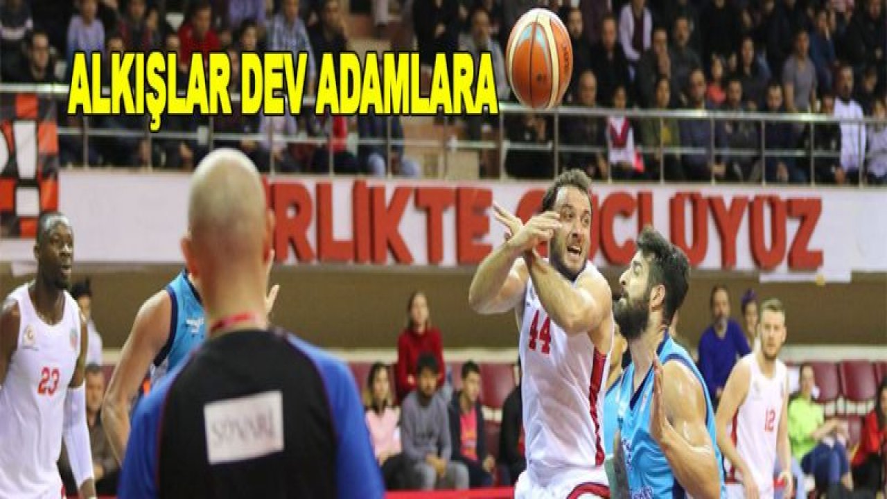 DEV ADAMLAR Telekom'un hattını kesti 85-79