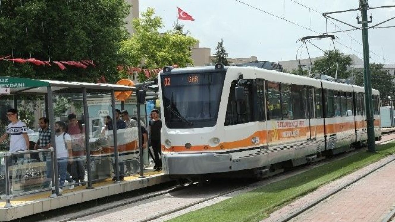 15 Temmuz'da otobüs ve tramvaylar ücretsiz olacak