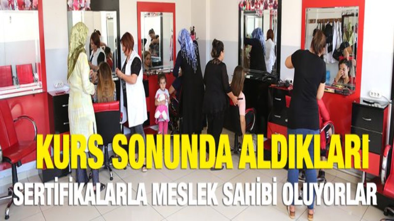 Ev kadınları meslek öğreniyor