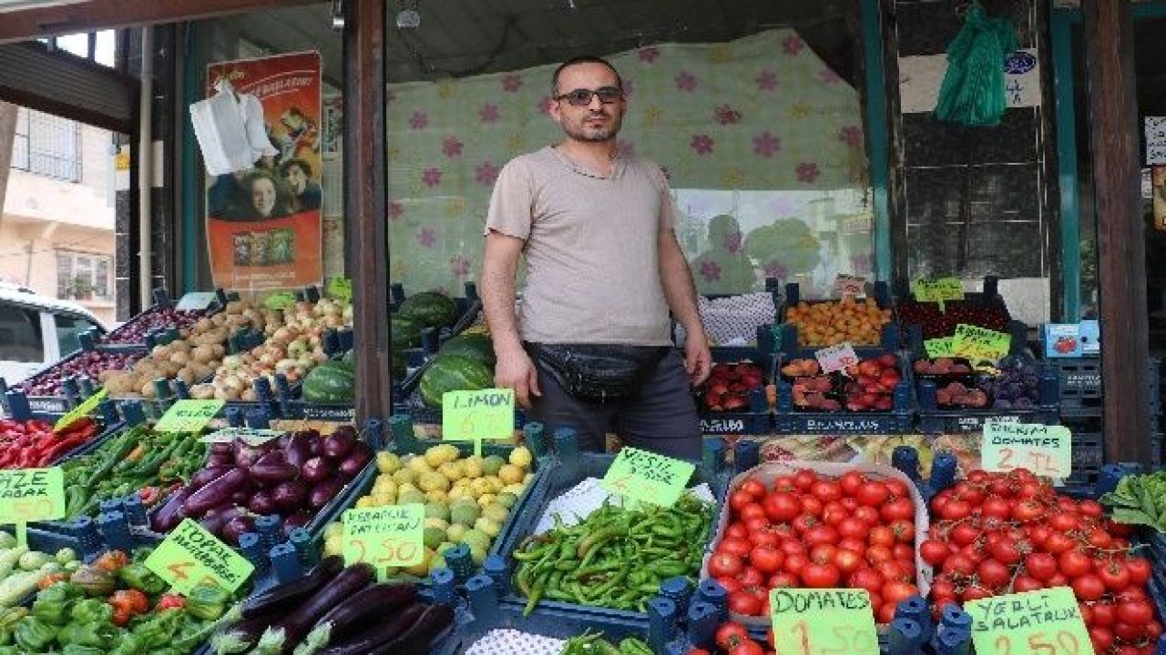 Domates ve patates hırsızı güvenlik kamerasına yakalandı