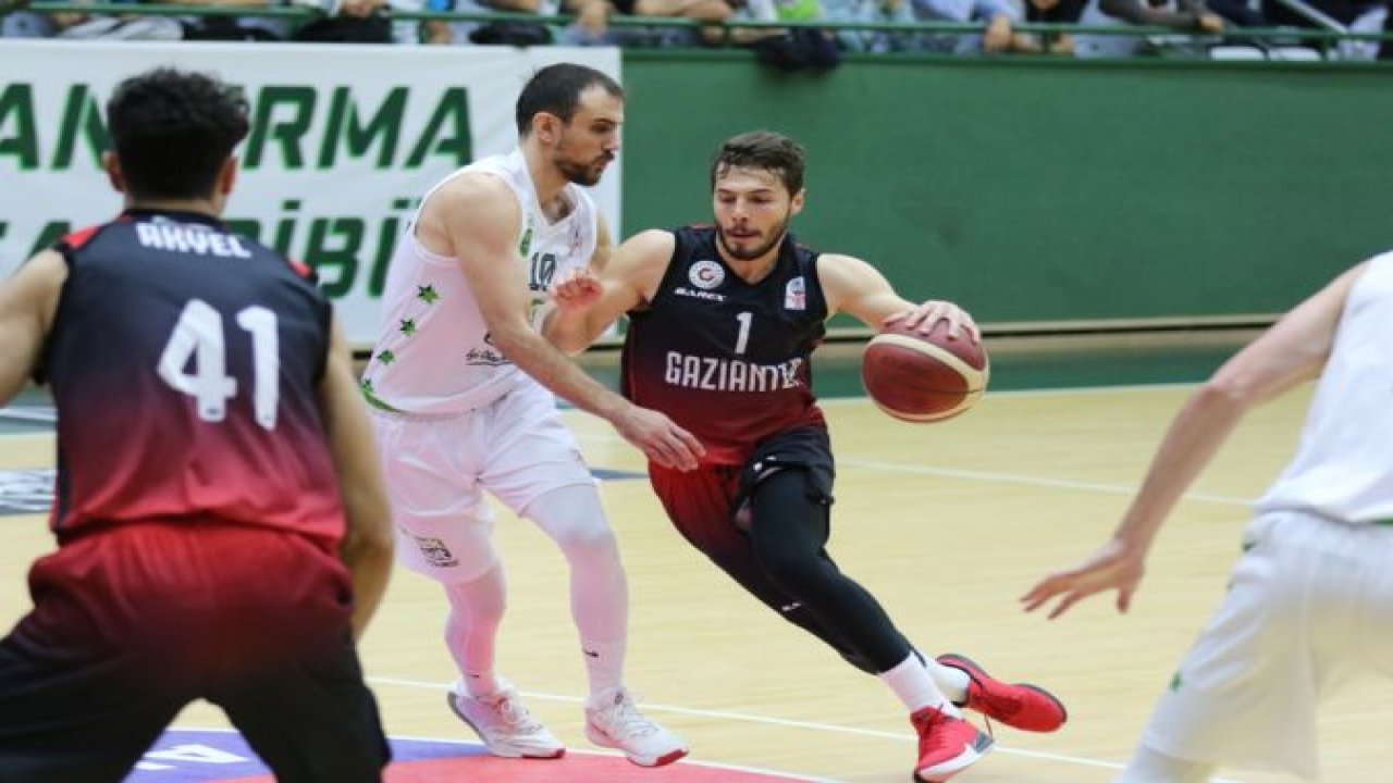 GAZİANTEP BASKETBOL, BANVİT'E YENİLDİ