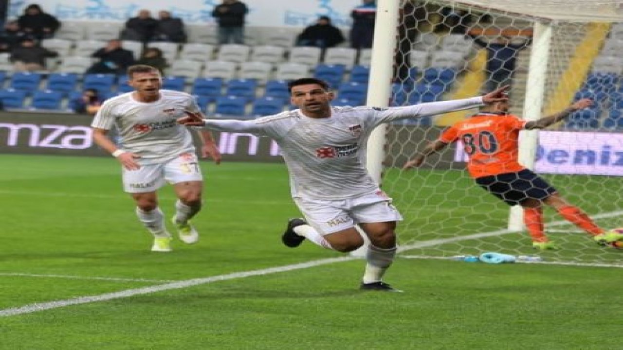 Başakşehir Sivasspor'a takıldı