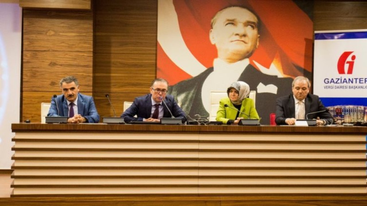 GAÜN İİBF ve Hukuk Fakültesi öğrencileri gelir idaresi başkanlığı konferansında