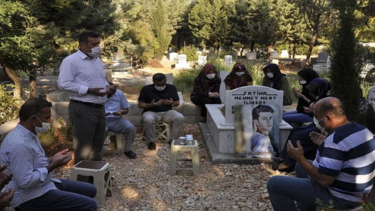 Mehmet Mert İliksoy mezarı başında anıldı