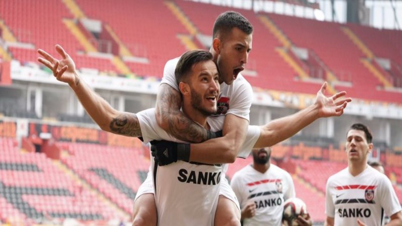 Gazişehir lidere 2-1 mağlup oldu