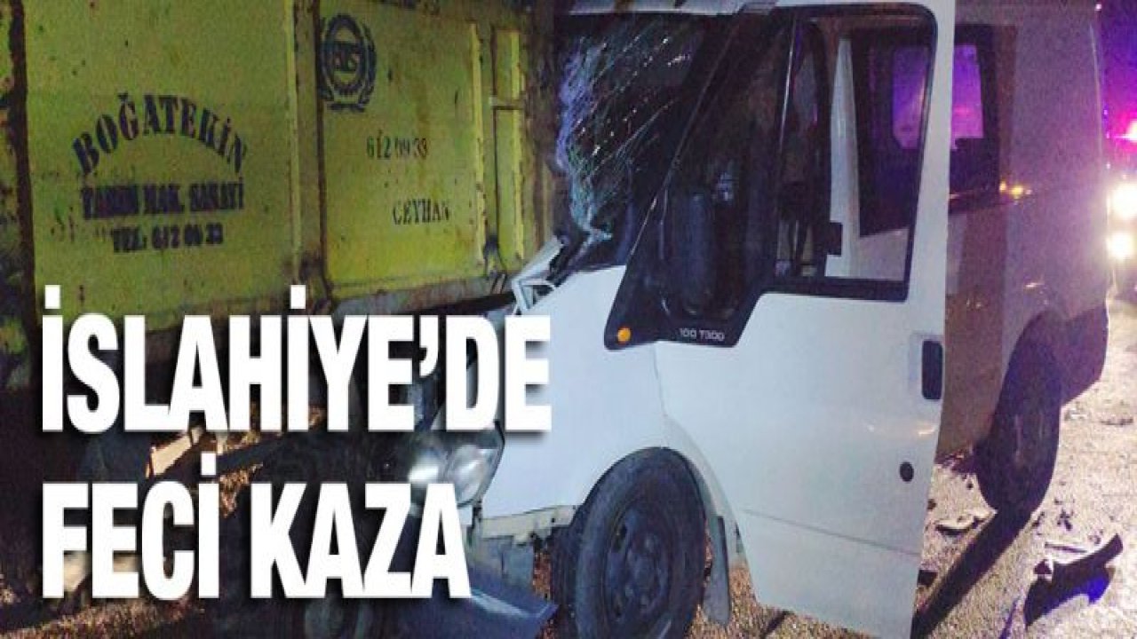 Gaziantep'te midibüs ile traktör çarpıştı: 5 yaralı