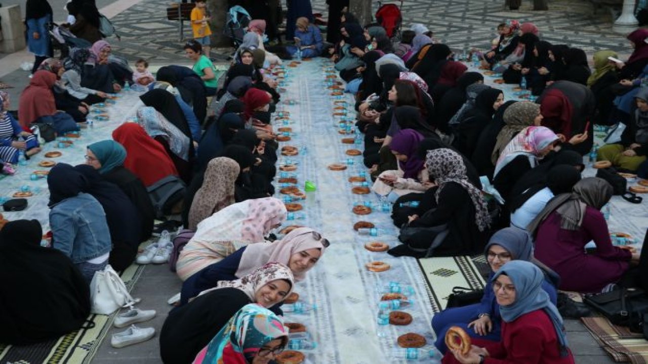 STK'lar bir oldu yüzler ümmet sofrasında buluştu