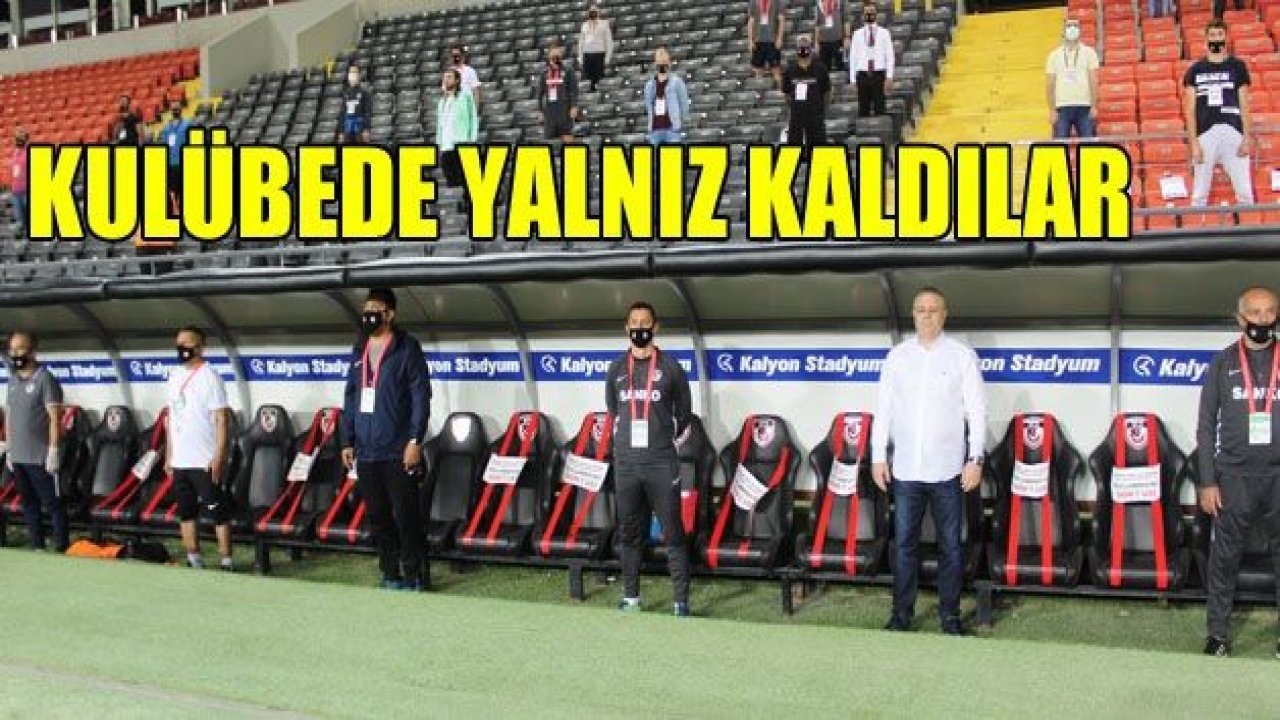 Kulübede yalnız kaldılar