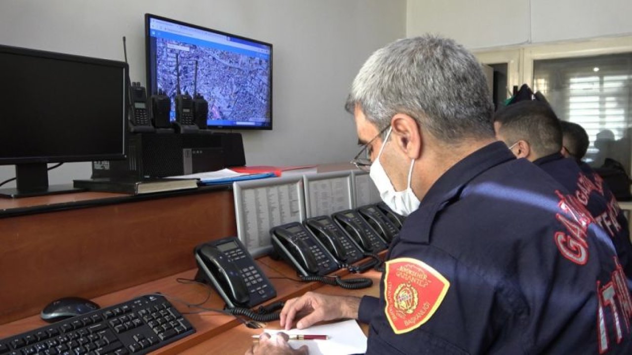 Kısıtlama sessizliğini onların siren sesleri bozuyor