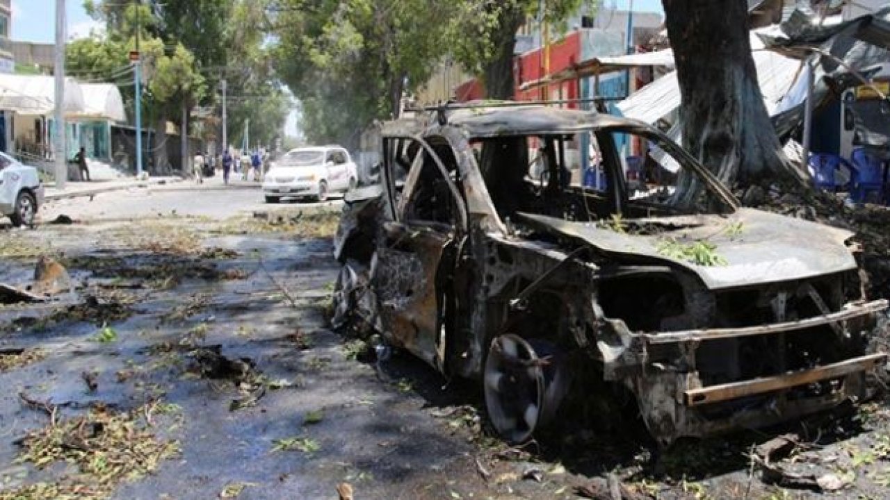 Somali'de Türk müteahhitlere bomba yüklü araçla saldırı