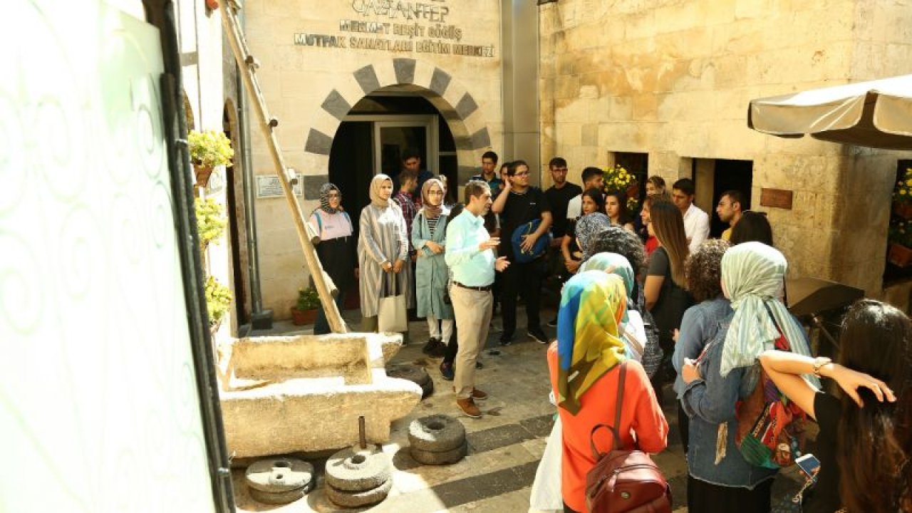 HKÜ'nün Yeni Öğrencileri Oryantasyon ile Gaziantep'i Tanıdı