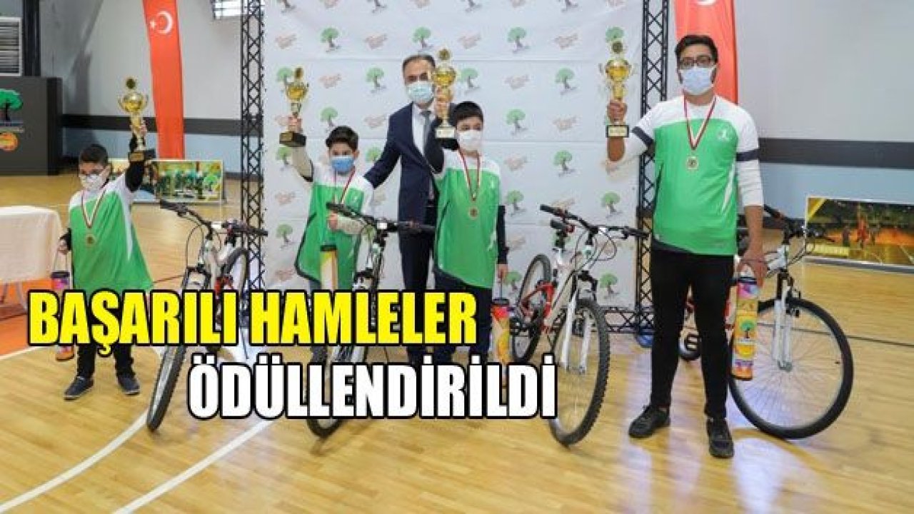 Satrançta başarılı hamleler ödüllendirildi