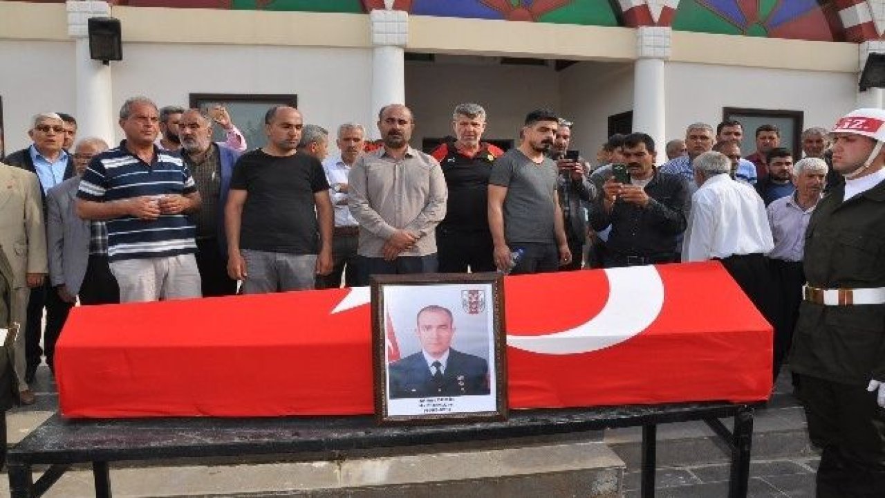 Kalp krizi geçiren uzman çavuşa yürekleri yakan uğurlama