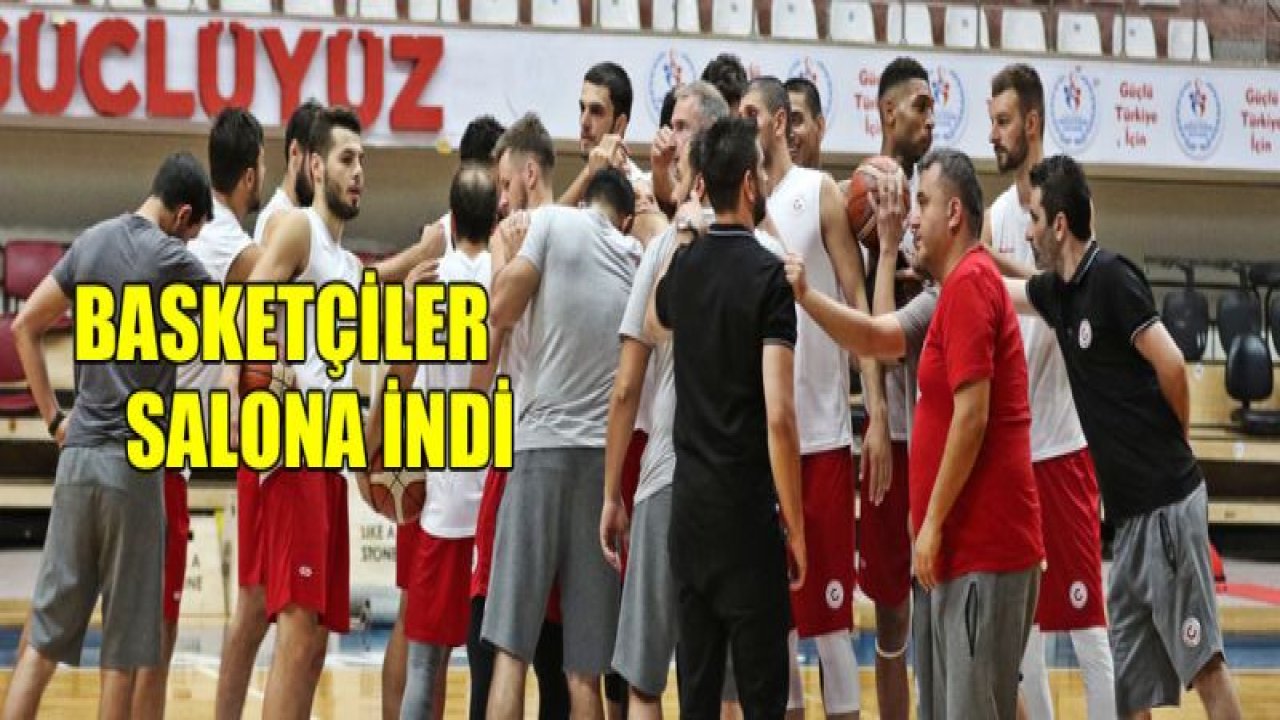 Basketçiler salona indi!