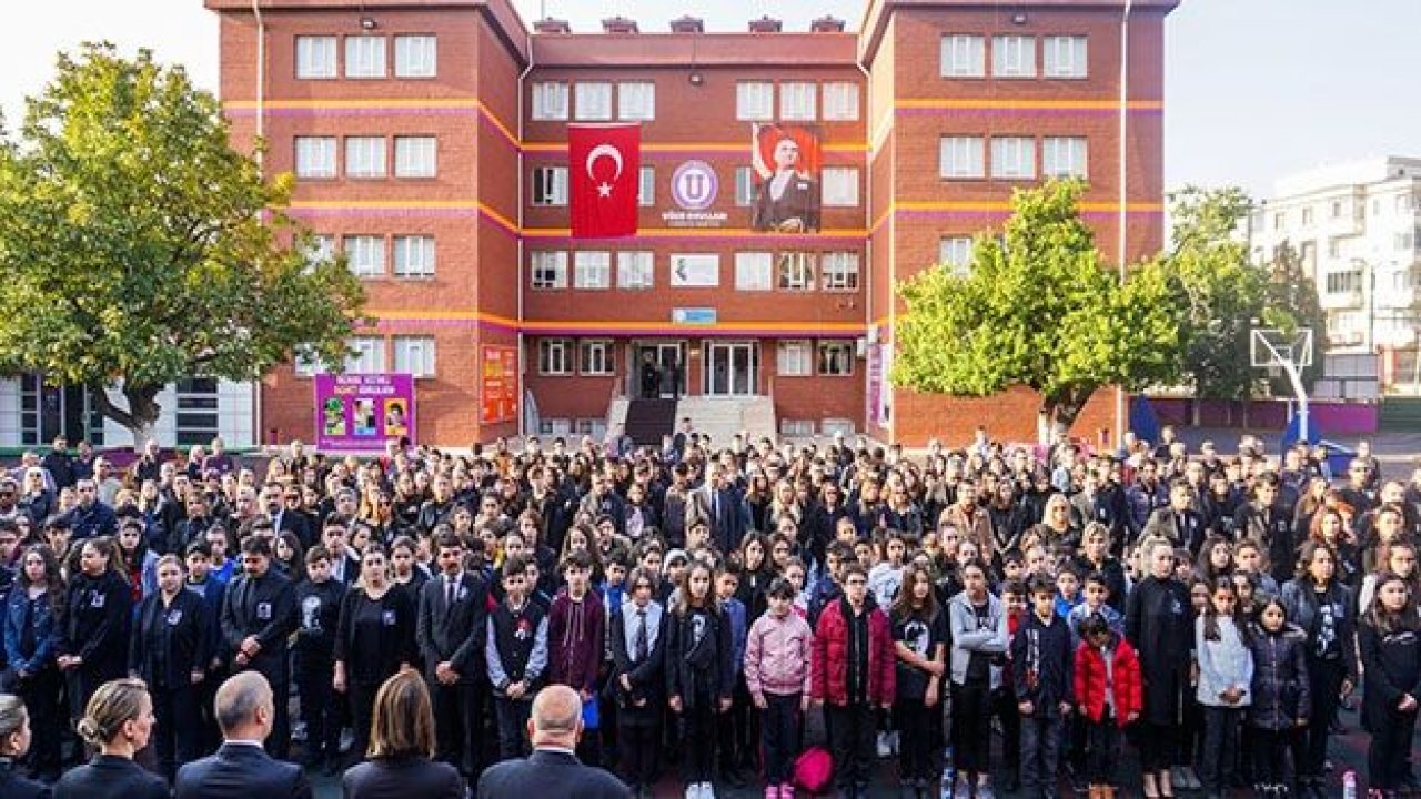 Uğur Okulları'ndan 10 Kasım Oratoryosu