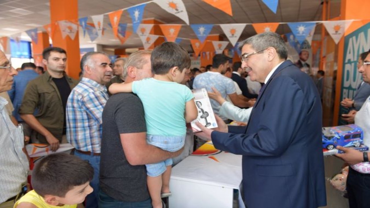 Ak Parti Gaziantep'te bayramlaşma