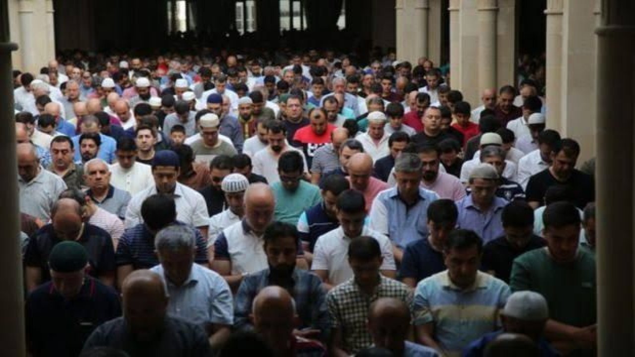 Bayram namazı saat kaçta? Diyanete göre il il Kurban Bayramı namaz saatleri!