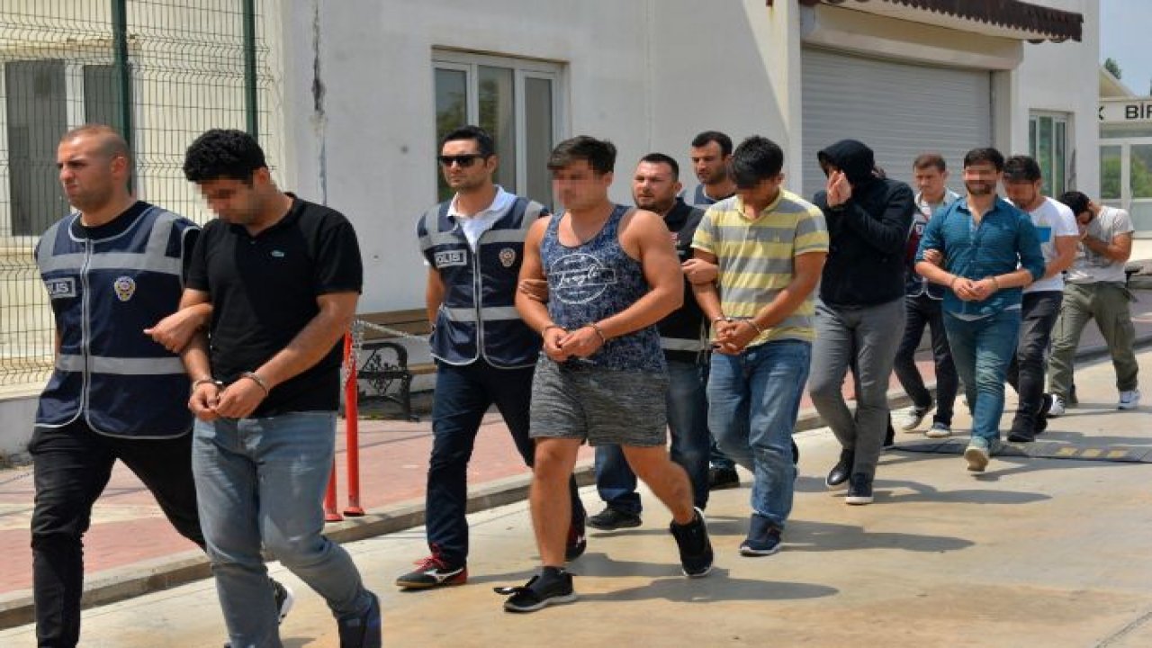 FETÖ operasyonunda gözaltına alınan 41 kişi Adana'ya getirildi