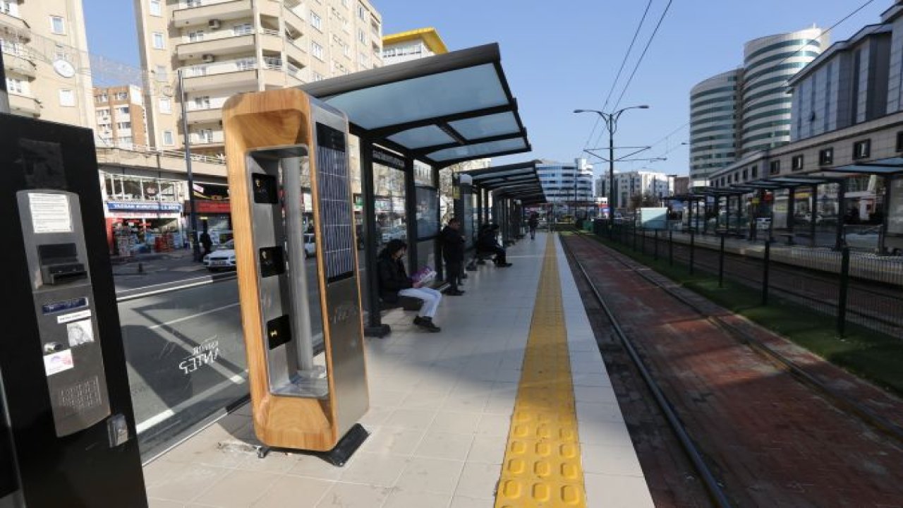 TRAMVAY DURAKLARINA SOLAR ŞARJ İSTASYONU