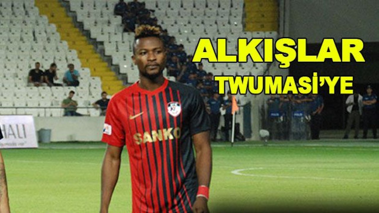 Alkışlar Patrick Twumasi'ye