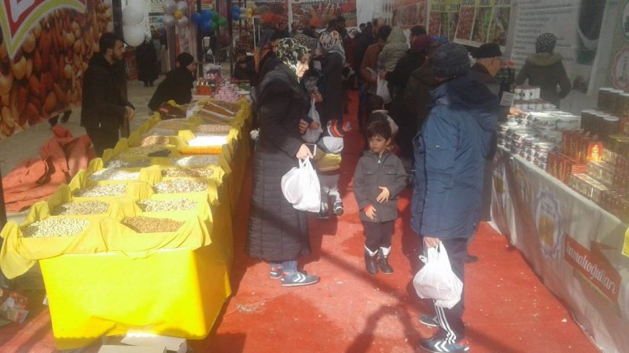 Van'da yöresel ürün pazarına yoğun ilgi