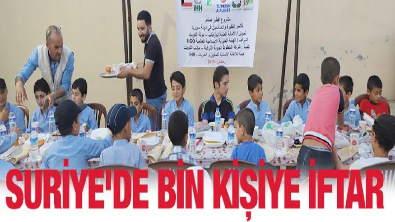 Suriye'de bin kişiye iftar yemeği