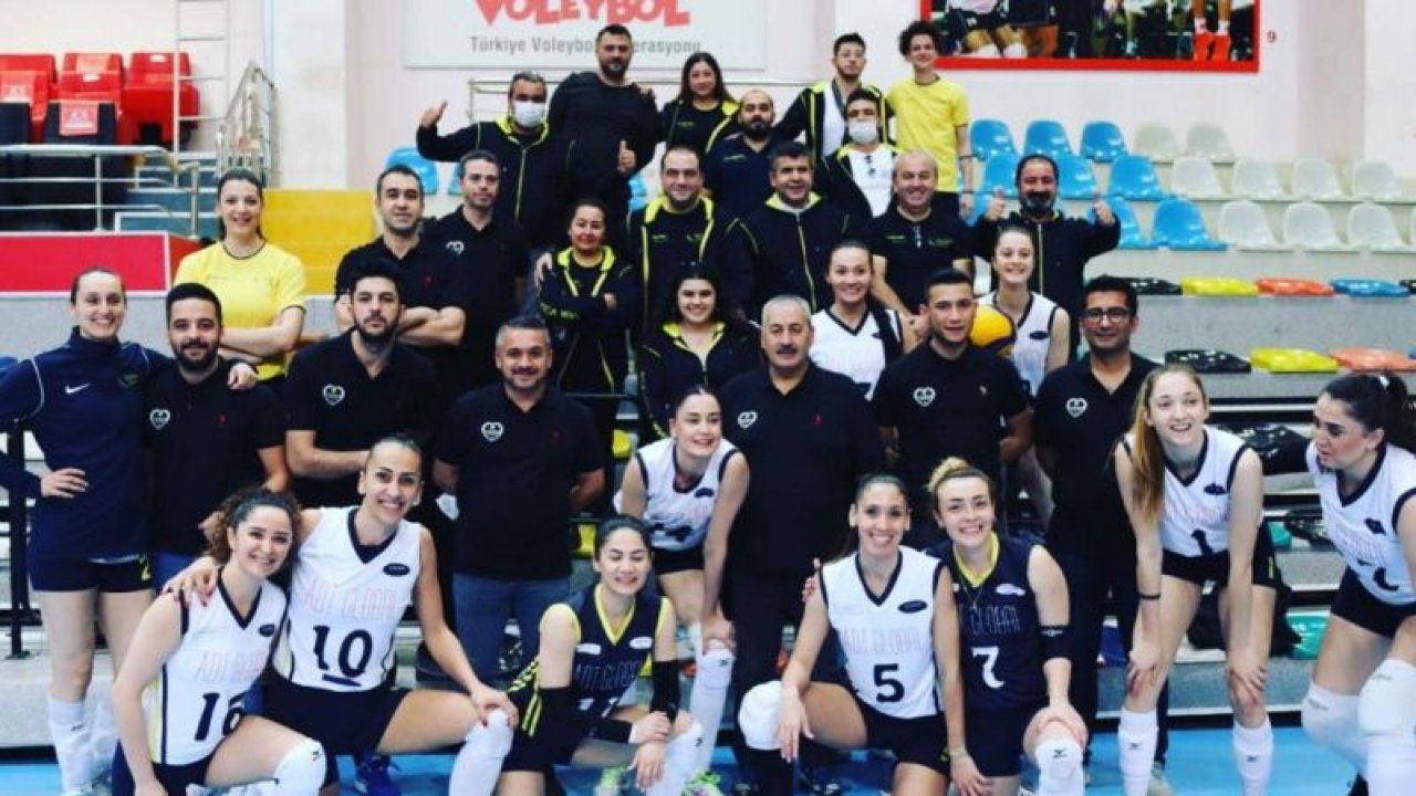 Adam Voleybol final biletini aldı