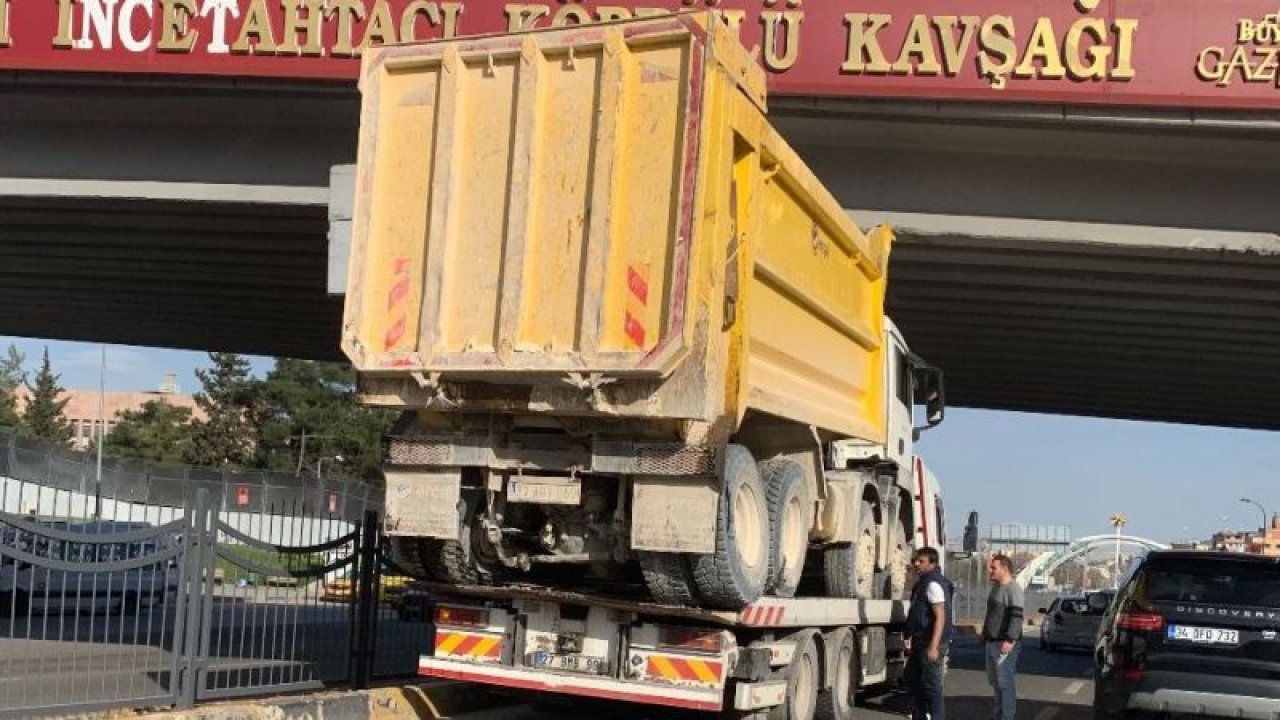 Gaziantep adliye kavşağında kaza! Trafik felç oldu!