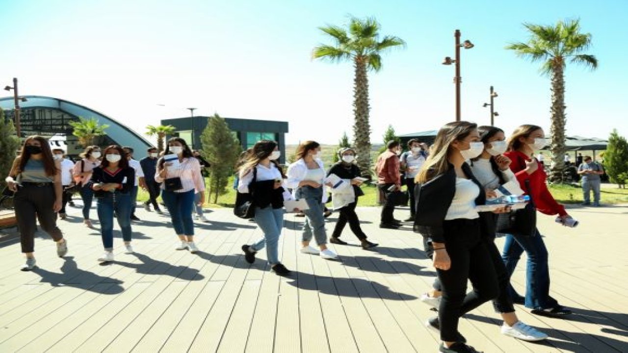 HKÜ KAMPÜSÜ ÖĞRENCİLERİ İLE YENİDEN BULUŞTU!