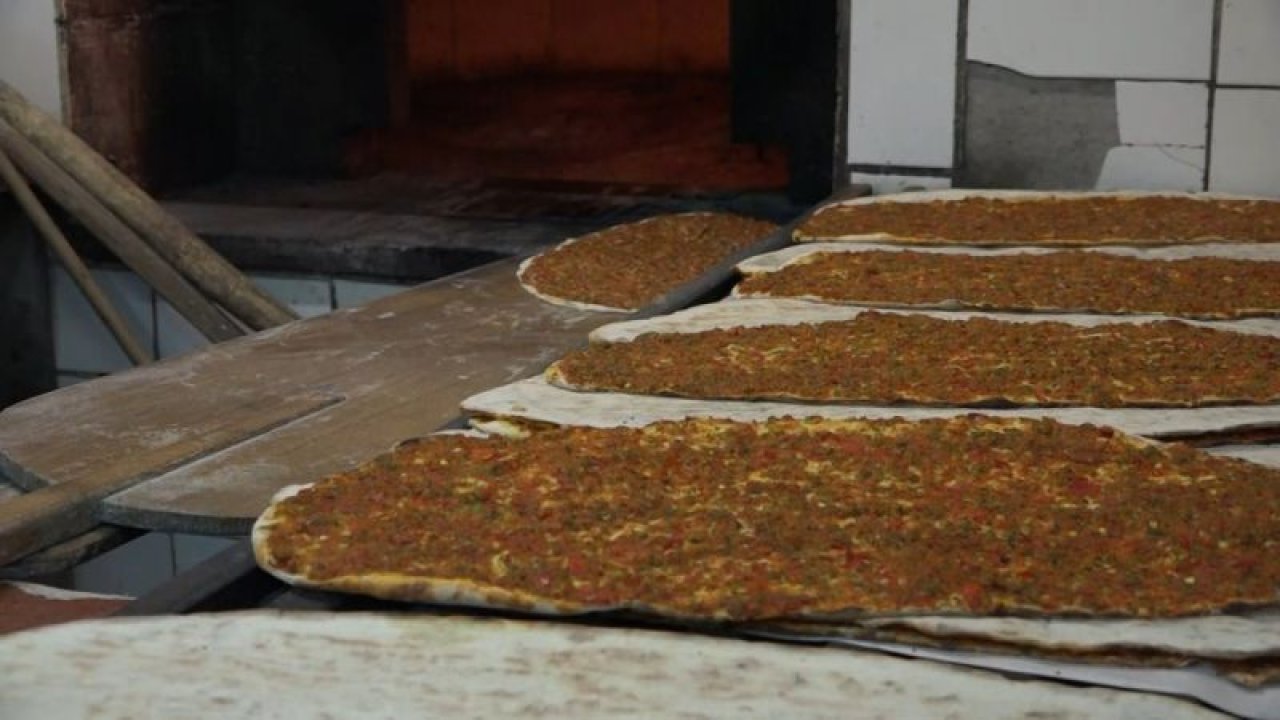 Video Haber...Lahmacun Gaziantep'te Ucuzmuş! Gaziantep'li Lahmacun ustalarından Bodrum’daki fiyatlara tepki