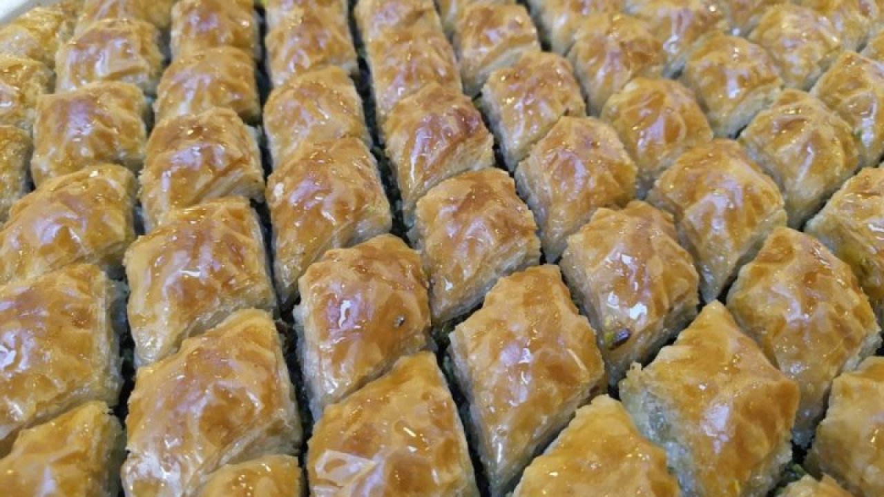 100 fidan bağışı yapana bir kilo baklava bedava