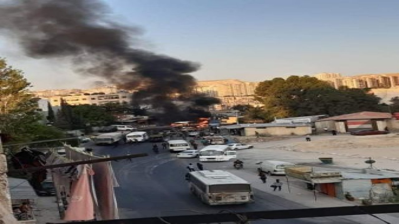 Suriye’de rejim askerleri taşıyan otobüste patlama: 1 ölü, 3 yaralı