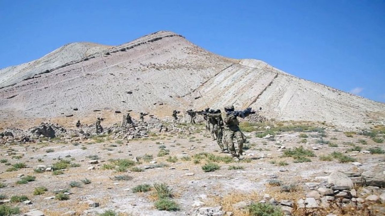 Azerbaycan’da “Üç Kardeş 2021” tatbikatı gece ve gündüz operasyonlarıyla devam ediyor