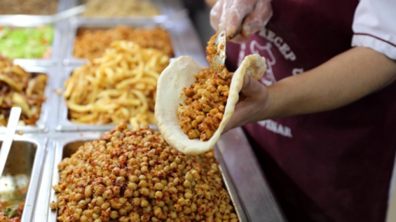 Gaziantep'in Nohut Dürümü Artık 9 TL. Yani 1 Dolar....YORUMLARINIZ