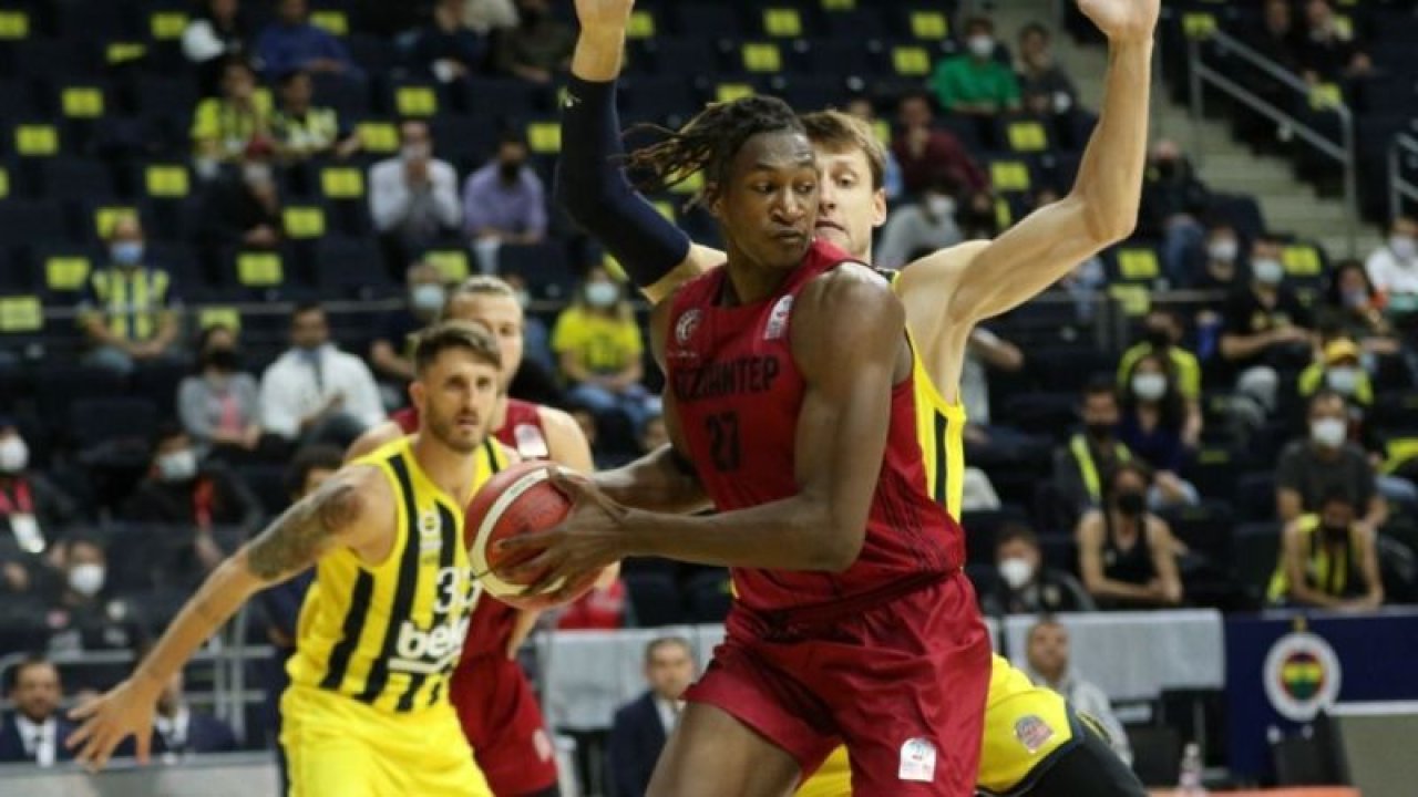 Gaziantep Basketbol, Fenerbahçe'ye kaybetti