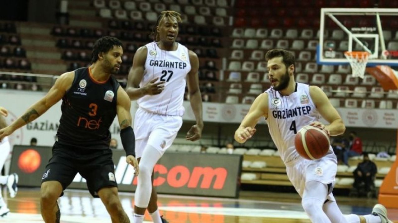 Basketçiler Aslan'a acımadı 74-66