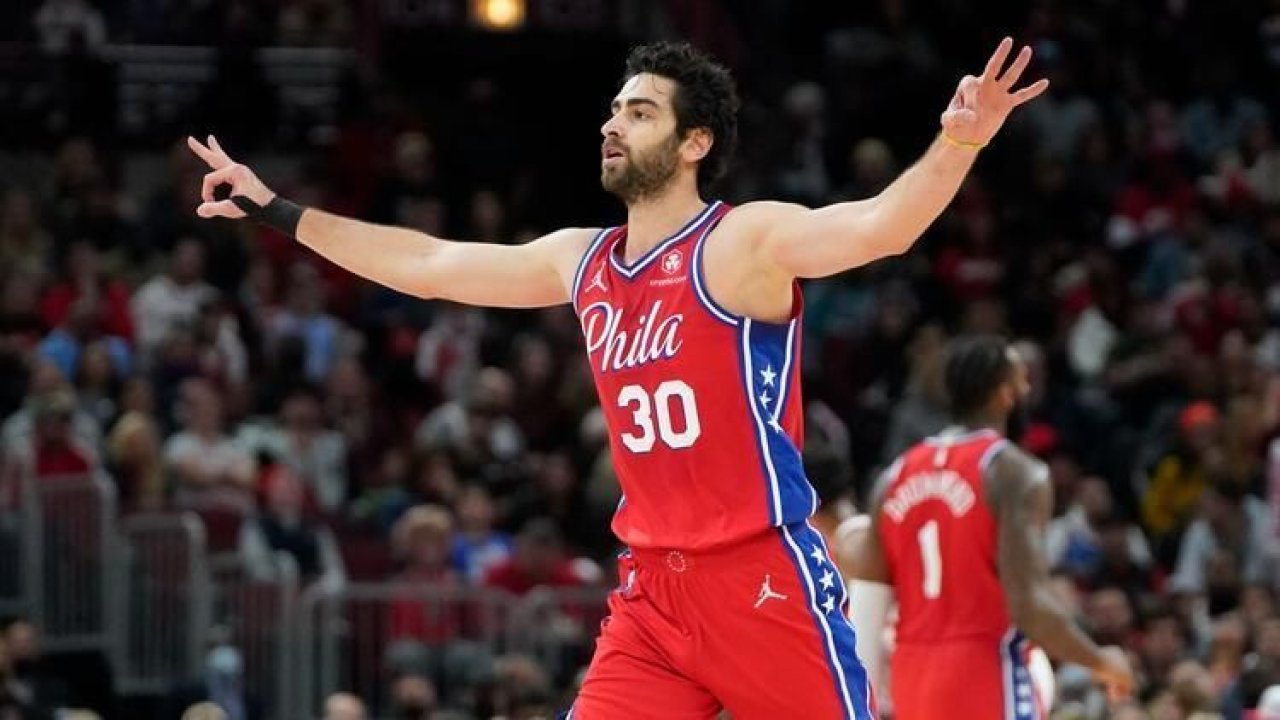 Video Haber: Amerike NBA'deki Türk Basketçiyi Konuşuyor! NBA, Furkan Korkmaz'ı konuşuyor