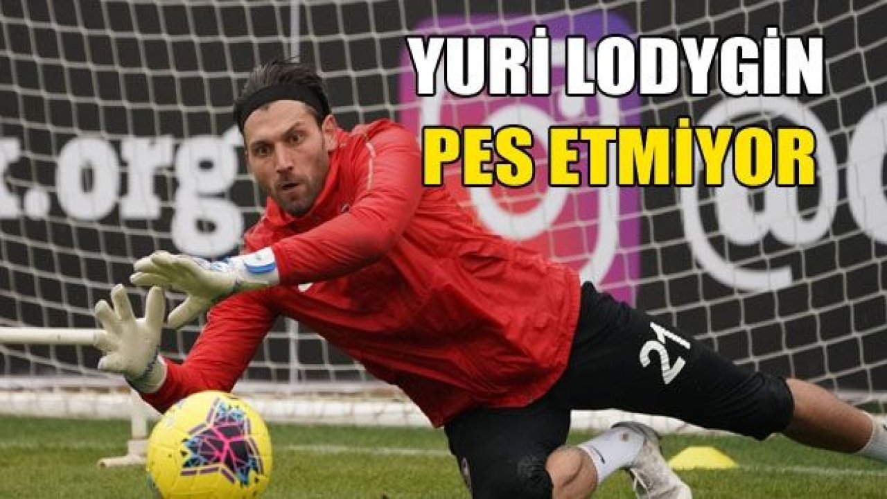 Yuri Lodygin pes etmiyor