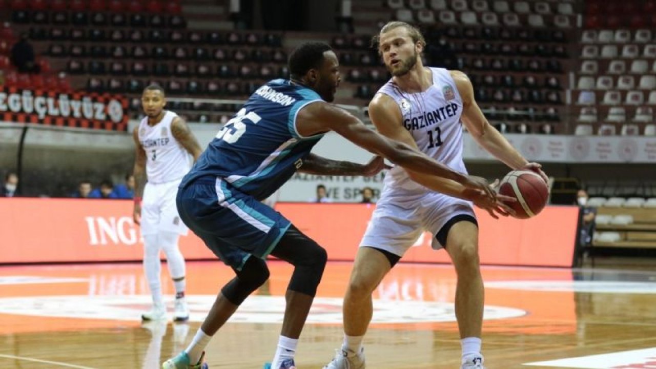 Gaziantep Basketbol 83-72  kazandı