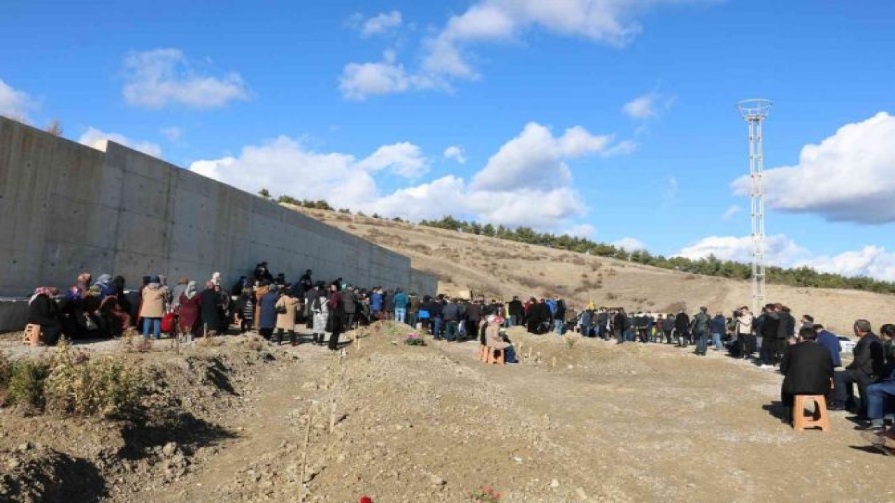 Son Dakika: Video Haber...Başı satırla kesilerek öldürülen gencin babası hem ağladı hem konuştu