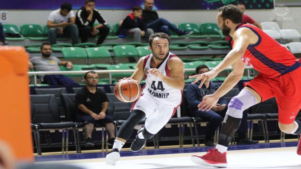 Gaziantep Basketbol, 76-73 kaybetti