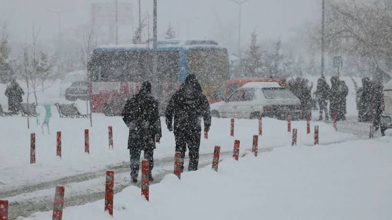 Yollar buz pistine döndü! Çoğu sürücü zorluk yaşıyor!