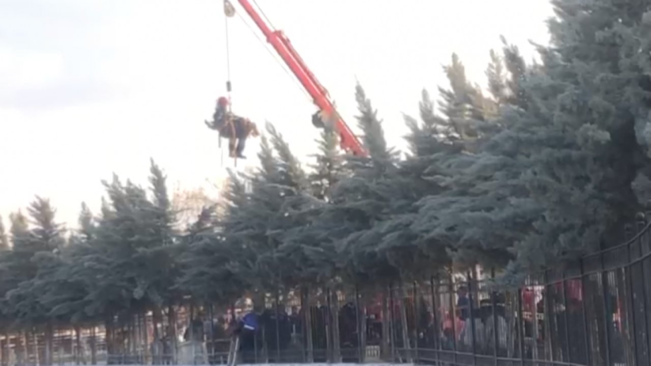 Son Dakika: Video Haber...Gaziantep'in Oğuzeli İlçesinde Bir Kişi dereye Düşerek Ağır Yaralandı...Şahsın Kurtarılma Anları Kamerada