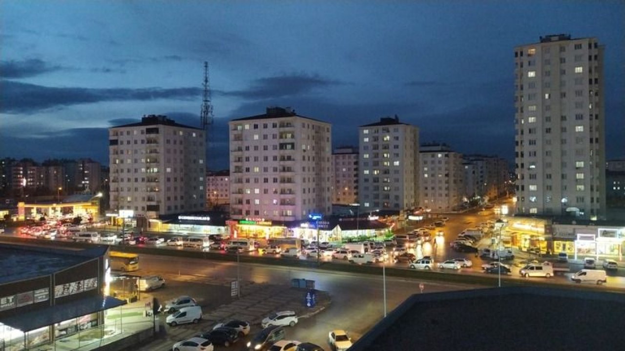 Gaziantep'te Akaryakıt kuyruğu kilometrelerce uzadı