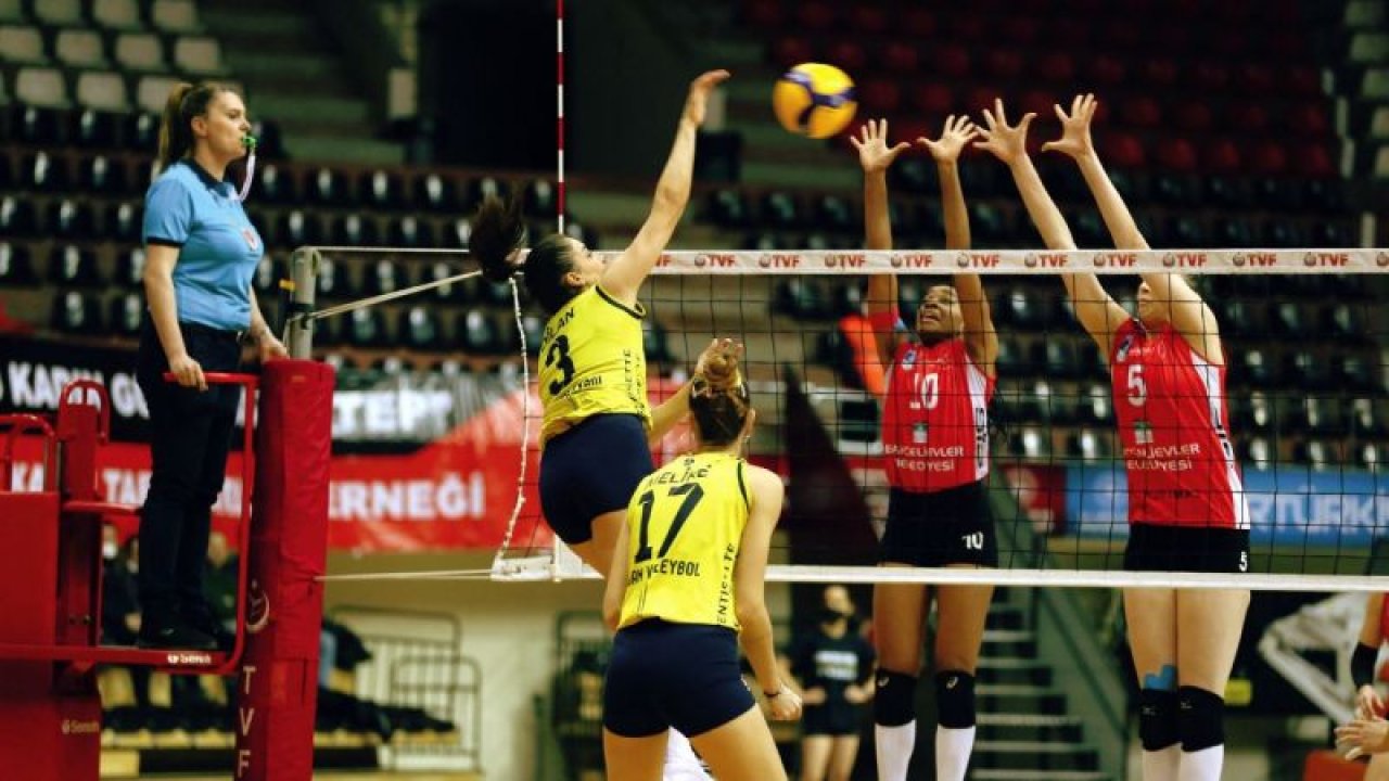 Adam Voleybol dolu dizgin