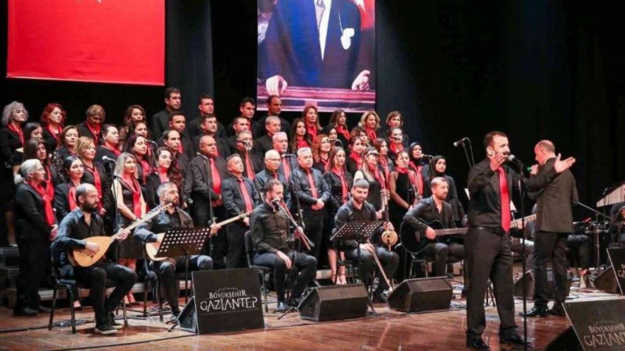 Büyükşehir Türk Halk Müziği korosu yöresel türküleri seslendirdi