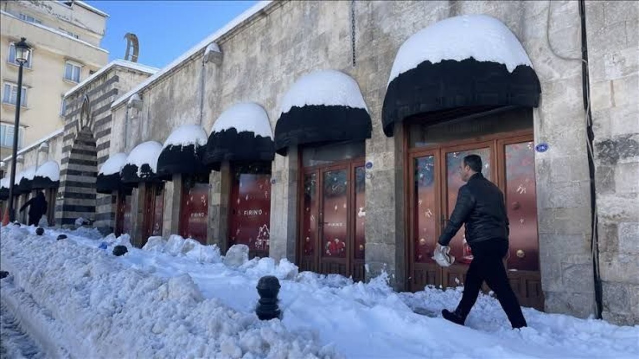 Son dakika! Gaziantep’te okullar tatil olacak mı? Gaziantep’e kar geliyor! Gaziantep’te yarın okullar tatil mi? 11 Mart okullar tatil olacak mı ve Gaziantep Valiliği’nden kar tatili açıklaması geldi mi?