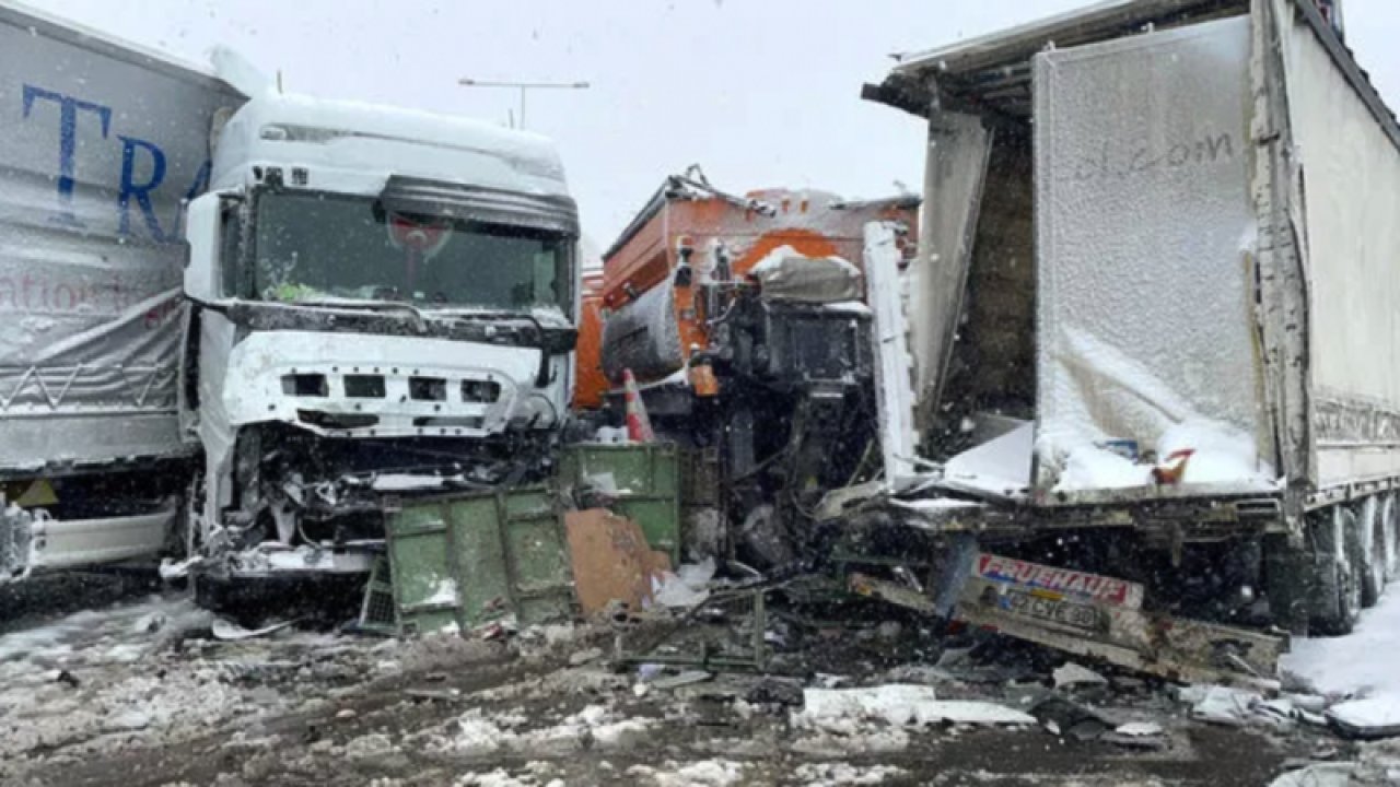 Son Dakika:Kuzey Marmara Otoyolu'nda feci kaza! Trafik kilitlendi! Ankara yönüne trafik akışı durdu...