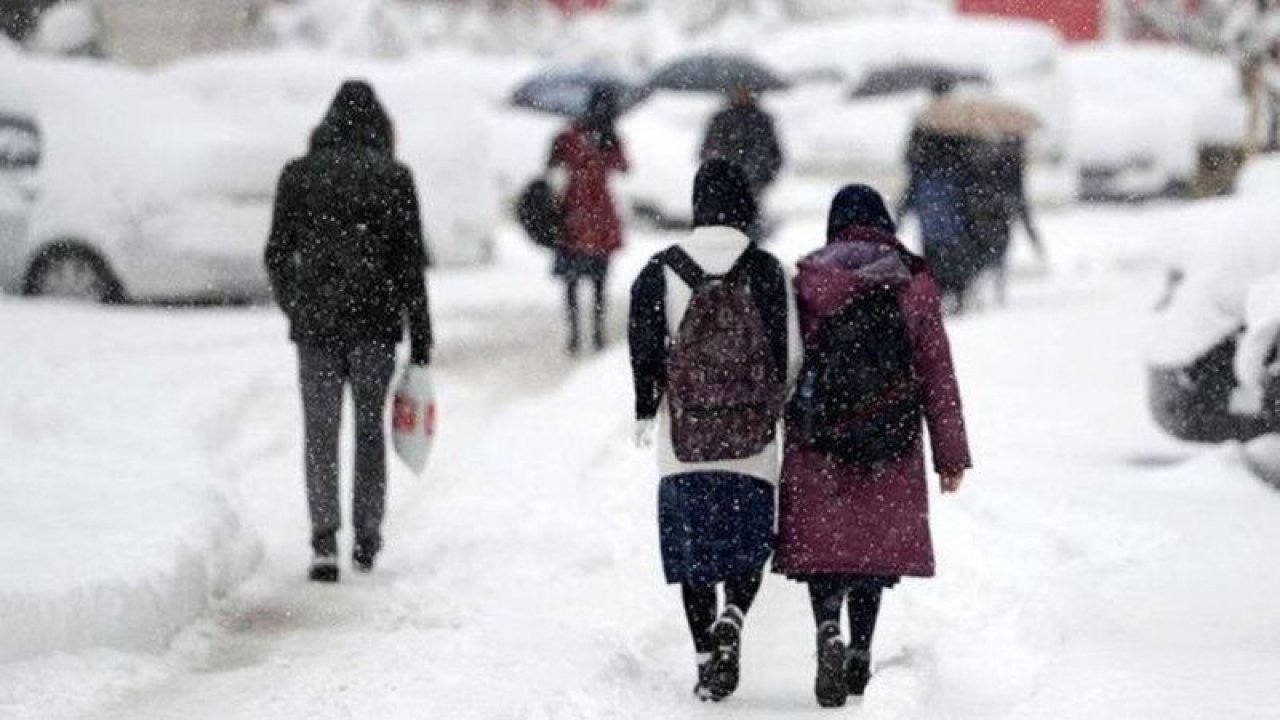 Son Dakika: Gaziantep, Şanlıurfa, Kahramanmaraş ve Adıyaman'da Yoğun Kar Yağışı Sürüyor! Mart kapıdan baktırıyor! Okullar Tatil Olacak Mı?