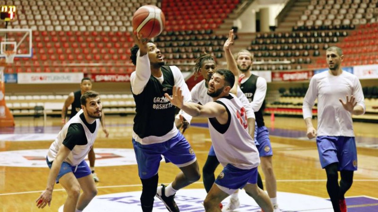 Basketbolda Telekom mesaisi